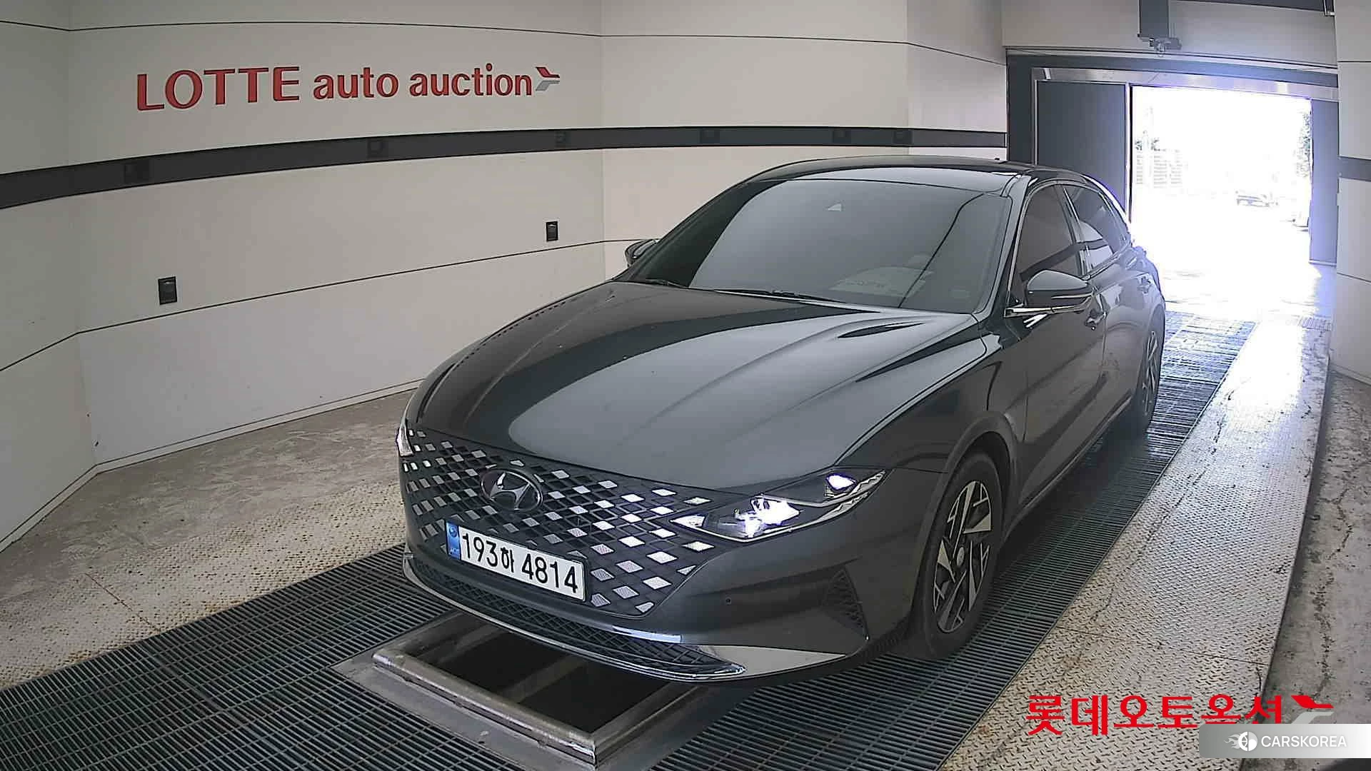 Hyundai Grandeur Hybrid 2022 Nocturne Grey Metallic из Кореи