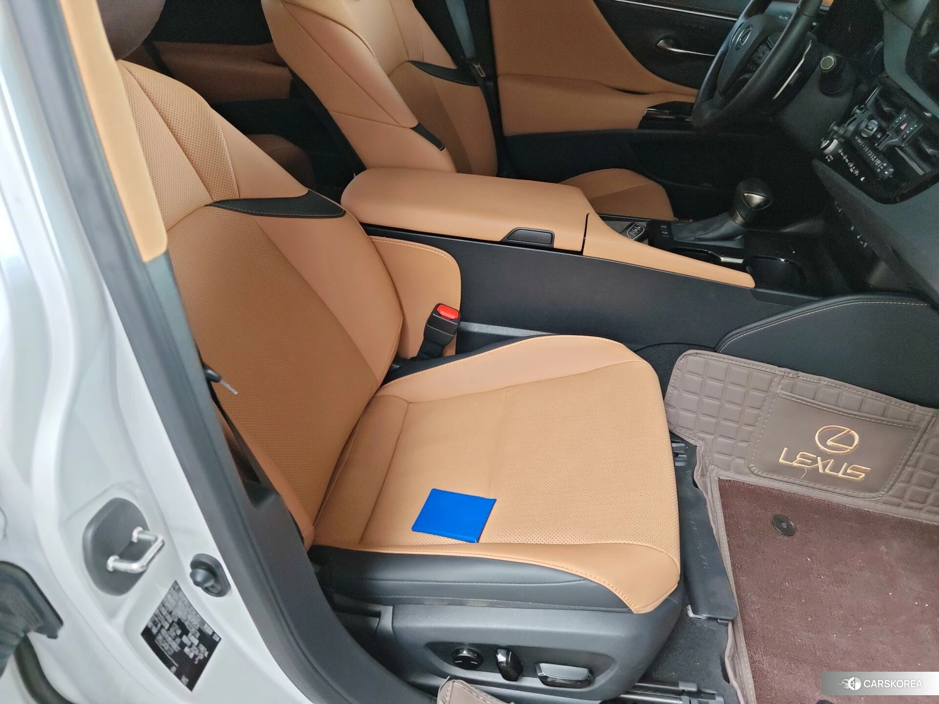 Lexus ES 2024 Белый из Китая