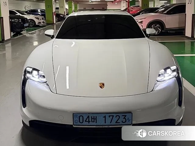 Porsche Taycan 2021 Белый из Кореи