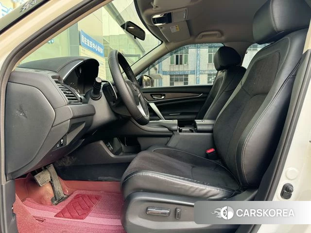 Honda Crown Road 2023 Белый из Китая