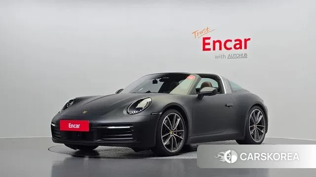 Porsche 911(992) 2023 Черный из Кореи