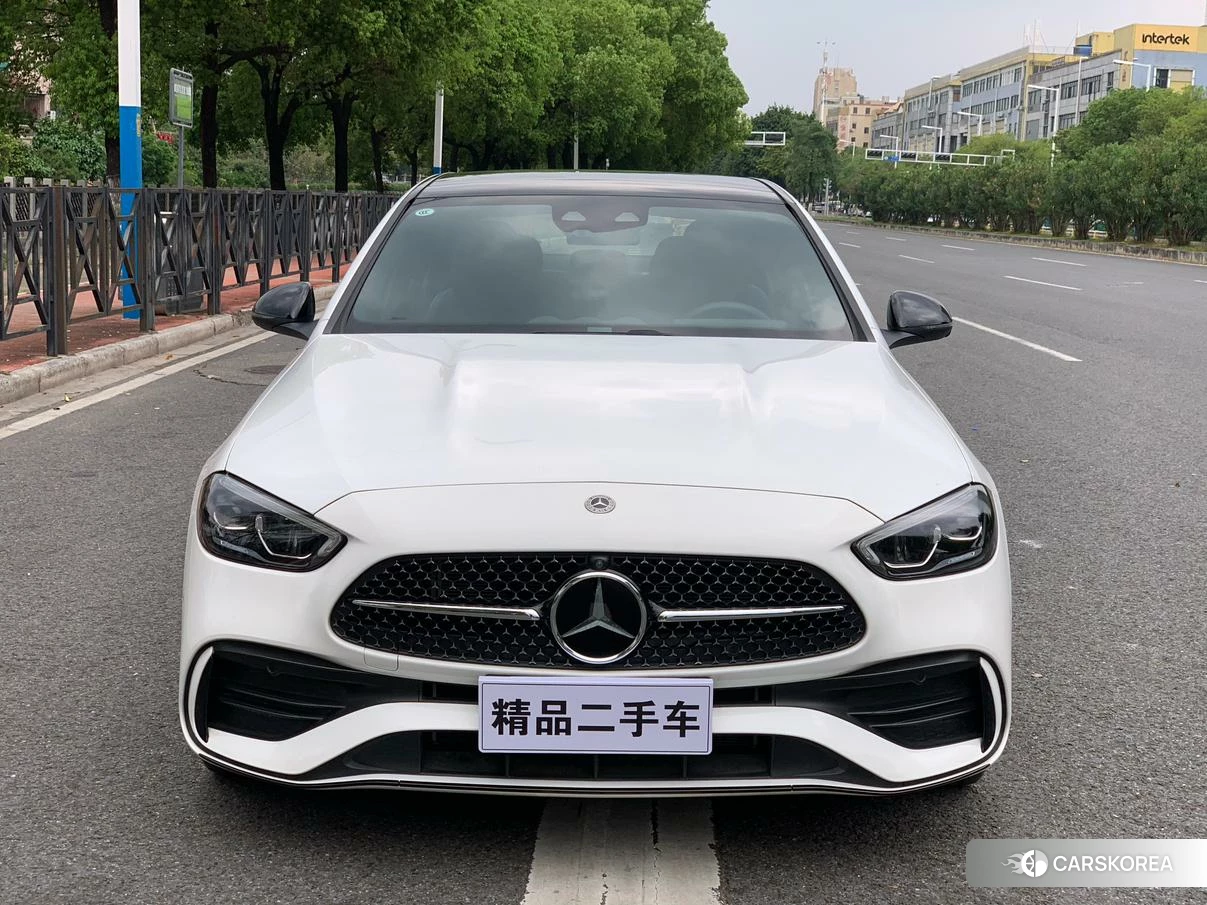 Mercedes-Benz Class C 2024 Белый из Китая