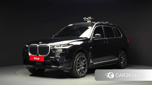 BMW X7 (G07) 2025 Черный из Кореи