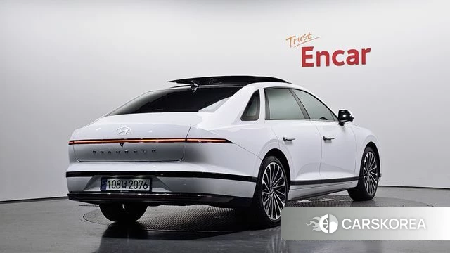 Hyundai Grandeur (GN7) 2024 Белый из Кореи