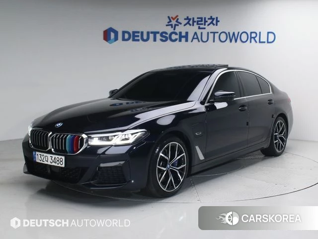 BMW 5 Series (G30) 2022 Черный из Кореи