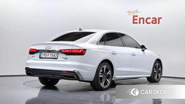 Audi A4 (B9) 2021 Белый из Кореи