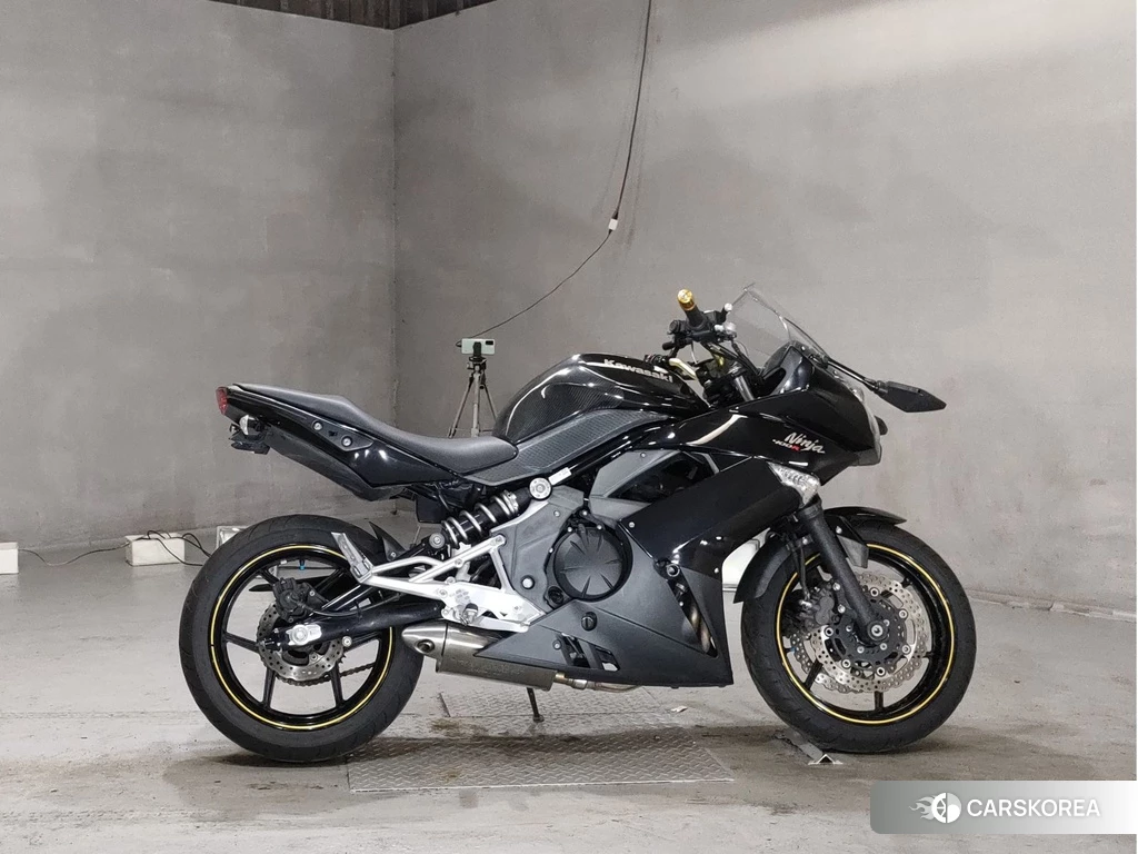 Проданный Kawasaki NINJA 400R 2010 из Японии, фото 2