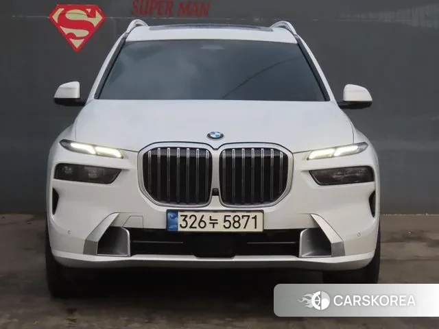 BMW X7 (G07) 2024 Белый из Кореи