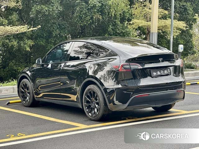 Tesla Model Y 2021 Черный из Китая