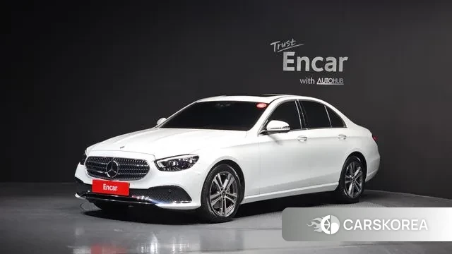Mercedes-Benz E-Class W213 2021 Белый из Кореи