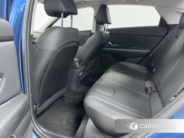 Hyundai Elantra 2022 Синий из Китая