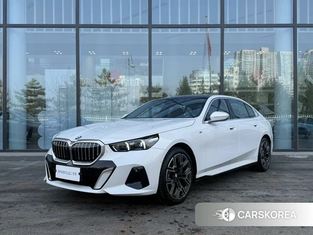 BMW 5 series id 3890612 из Китая
