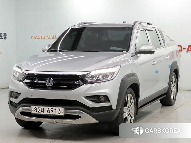 Ssangyong Rexton Sports 2018 Серебристо-серый из Кореи