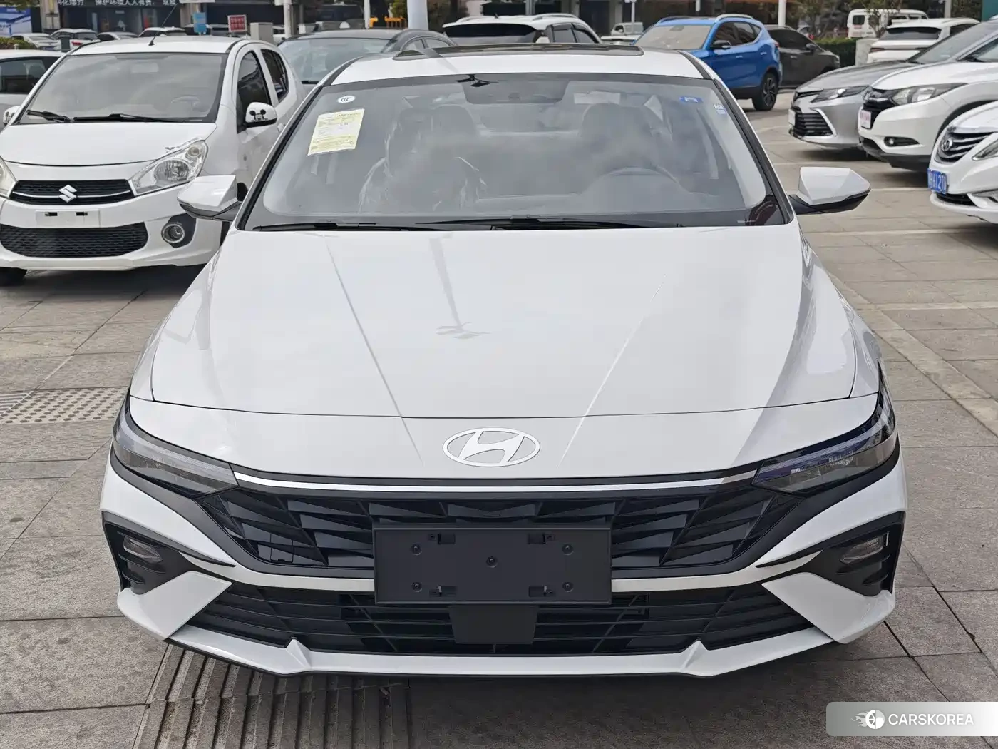 Hyundai Elantra 2026 Белый из Китая