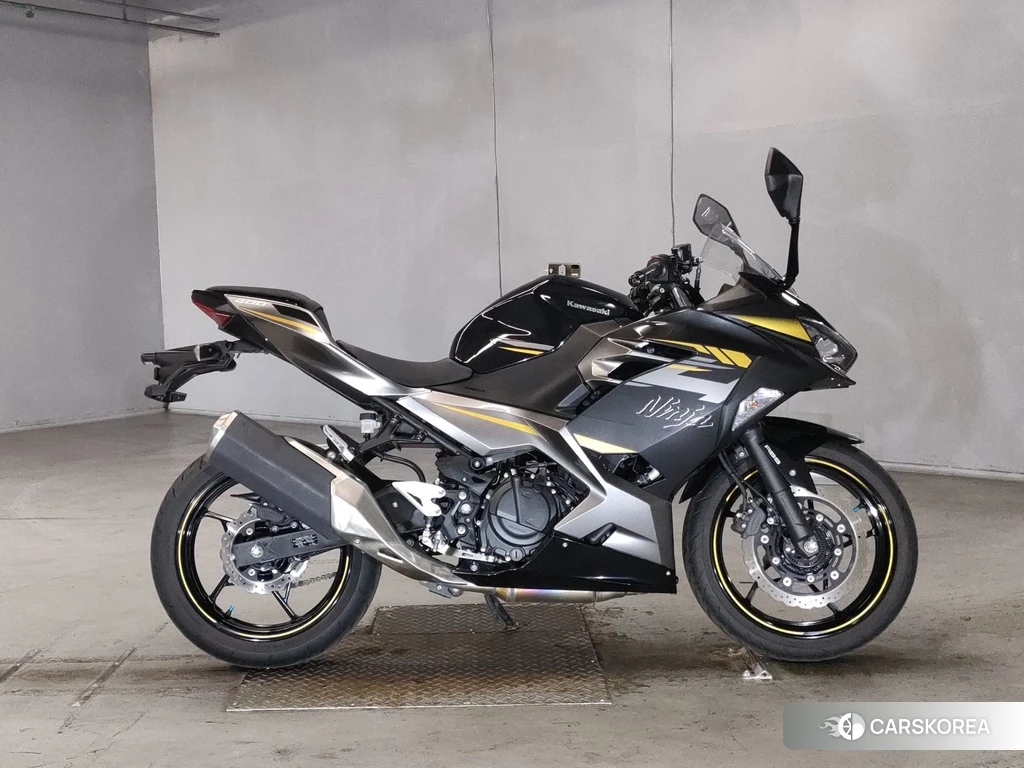 Проданный Kawasaki NINJA 400 2022 из Японии, фото 2