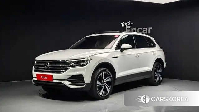 Volkswagen Touareg 3rd generation 2023 Белый из Кореи