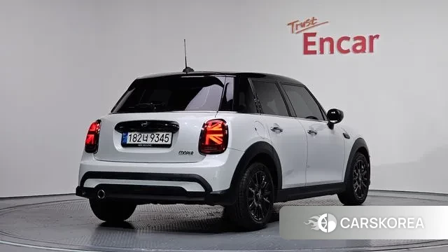 Mini Cooper 2024 Белый из Кореи