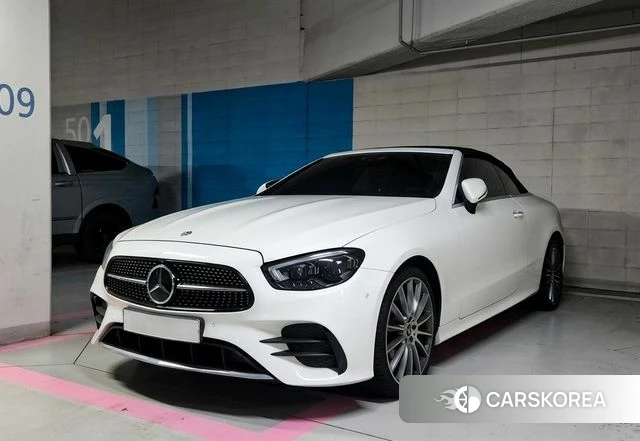 Mercedes-Benz E-Class W213 2022 Белый из Кореи