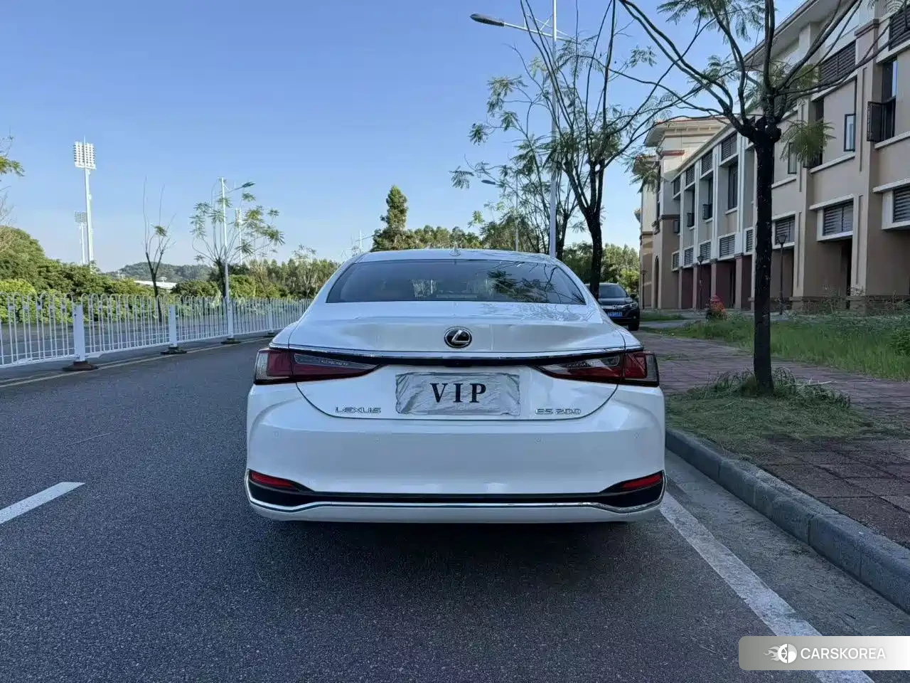Lexus ES 2024 Белый из Китая