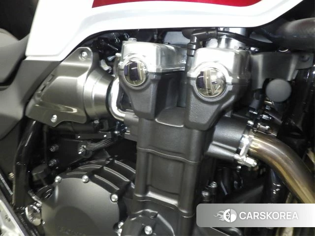 Engine photo