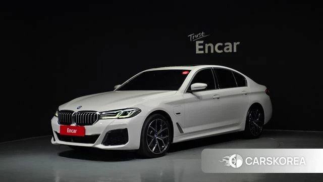 BMW 5 Series (G30) 2022 Белый из Кореи