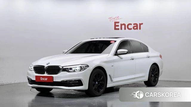 BMW 5 Series (G30) 2018 Белый из Кореи