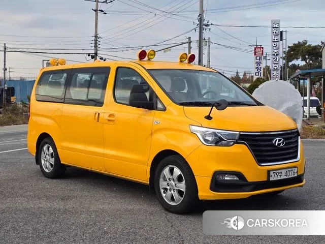 Hyundai The New Grand Starex 2020 Желтый из Кореи