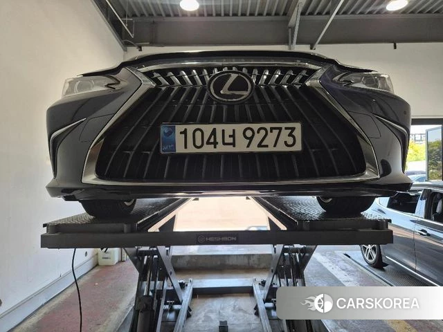 Lexus ES300h 7th generation 2023 Синий из Кореи