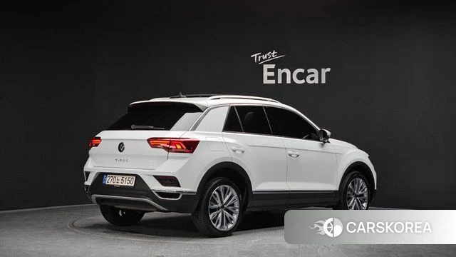 Volkswagen T-Roc 2021 Белый из Кореи
