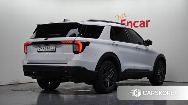 Ford Explorer 6th Generation 2025 Белый из Кореи