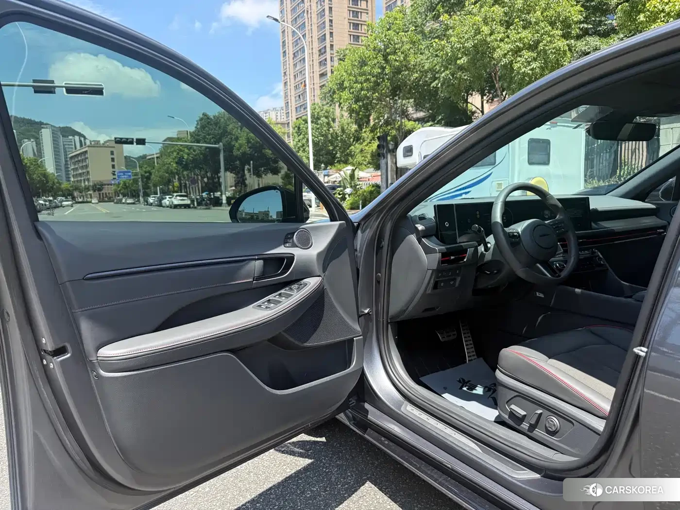 Hyundai Sonata 2024 Silver/gray из Китая