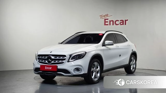 Mercedes-Benz GLA-Class X156 2018 Белый из Кореи