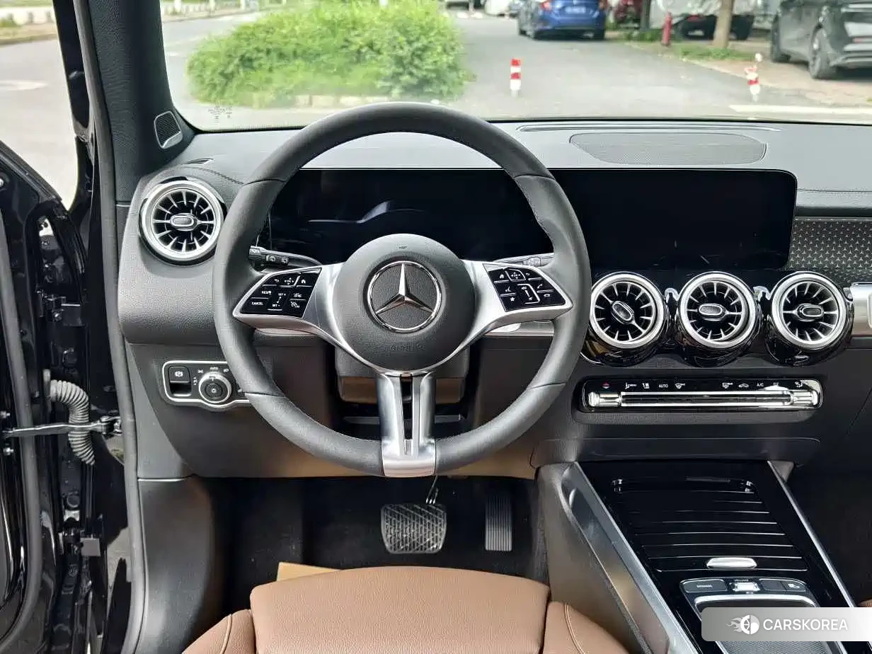 Mercedes-Benz EQB 2026 Черный из Китая
