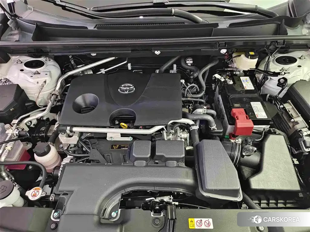 Toyota RAV4 2026 Белый из Китая