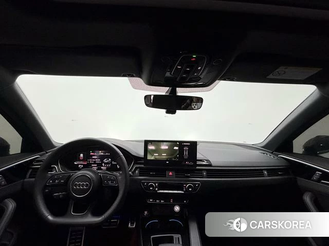 Audi A4L 2023 Белый из Китая