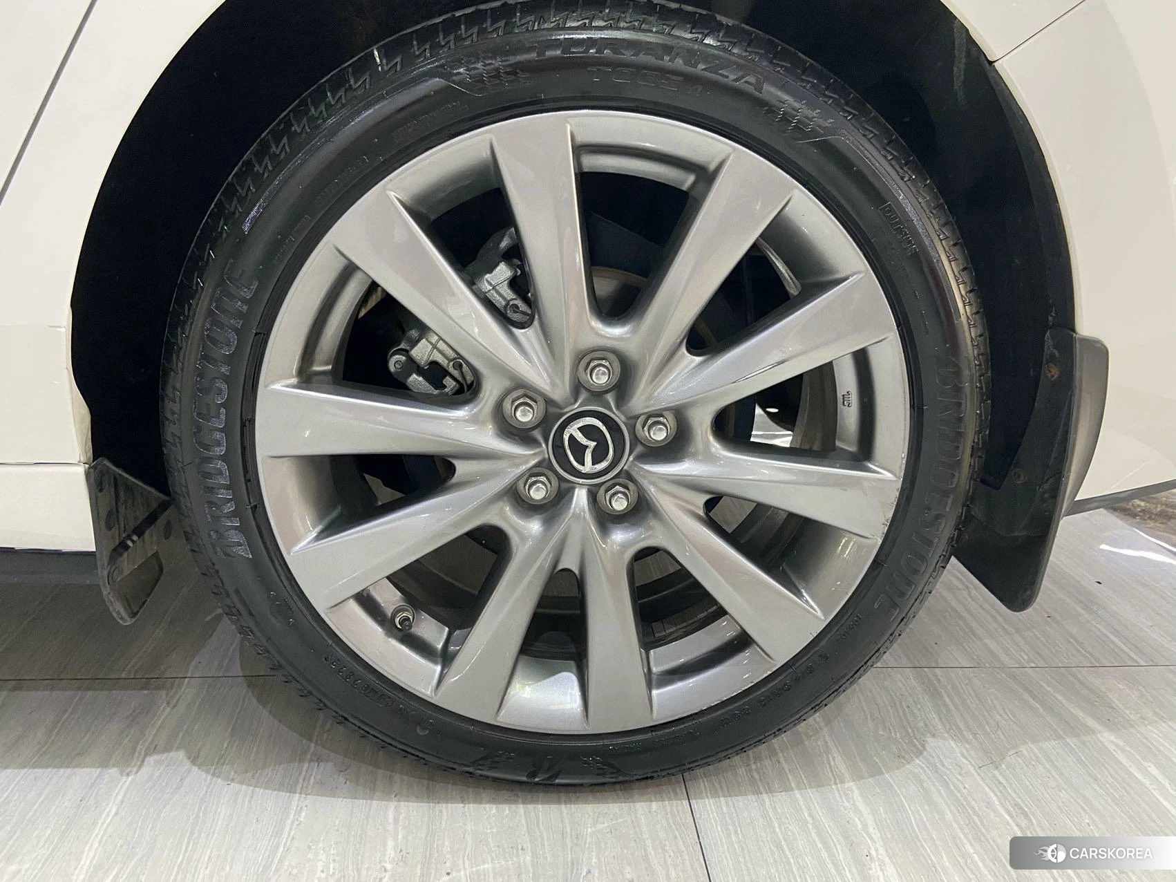 Mazda 3 Angkesaila 2023 Белый из Китая