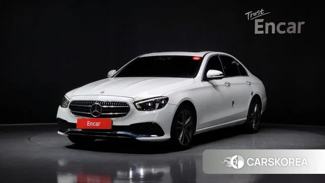 Mercedes-Benz E-Class W213 2021 Белый из Кореи