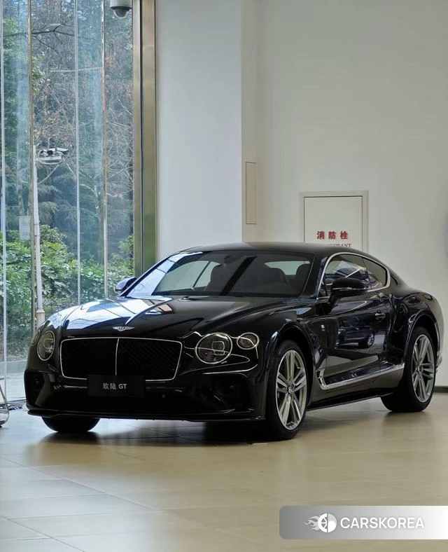 Bentley Continental 2024 Черный из Китая