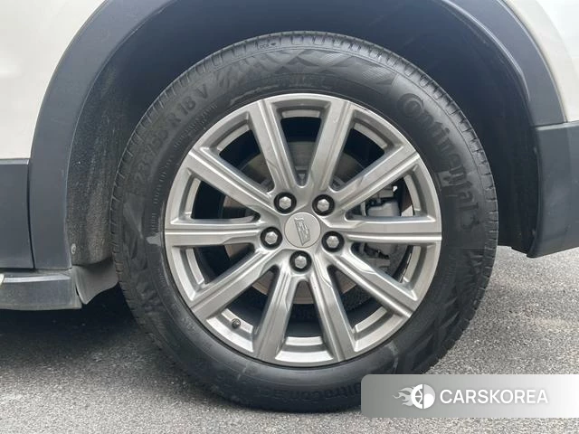 Cadillac XT4 2020 Белый из Китая
