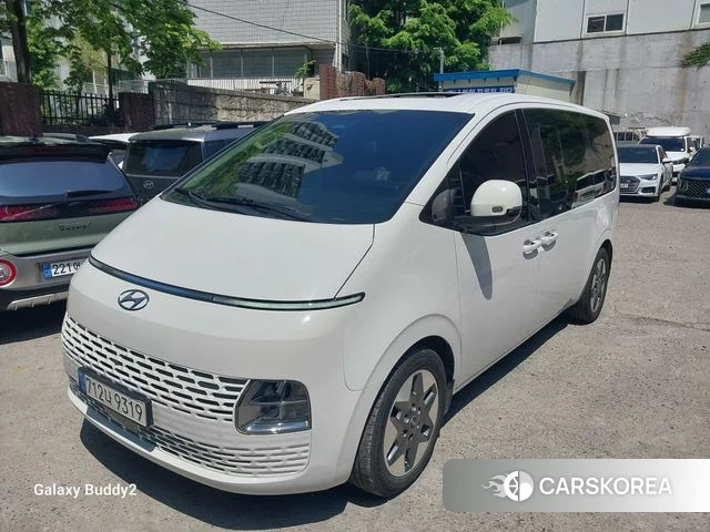 Hyundai Staria 2022 Белый из Кореи