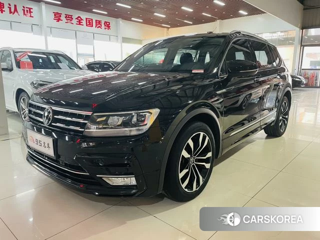 Volkswagen Tiguan L 2021 Черный из Китая