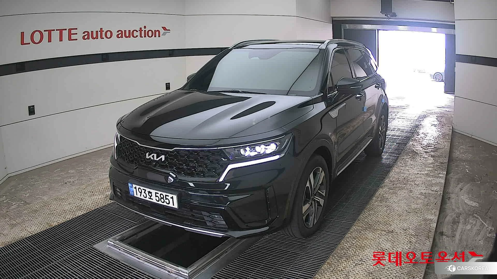 Kia Sorento Hybrid 2023 Черный из Кореи