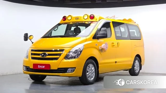 Hyundai Grand Starex 2018 Желтый из Кореи