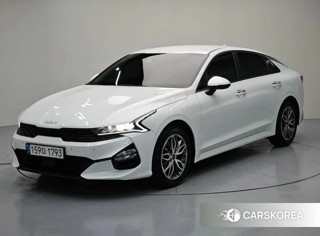 Kia K5 3rd generation 2022 Белый из Кореи