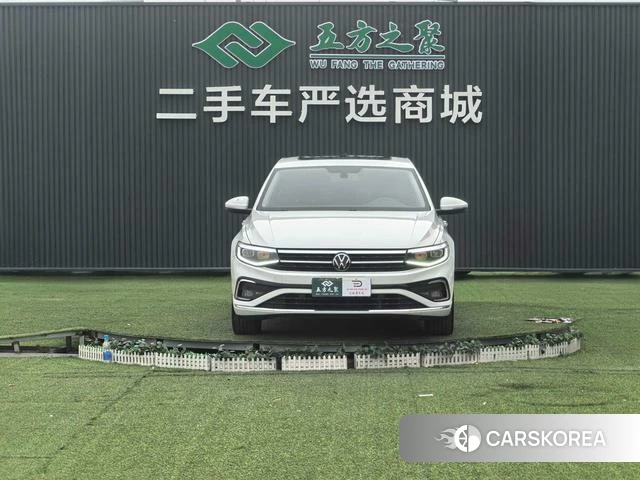 Volkswagen Bora 2024 Белый из Китая