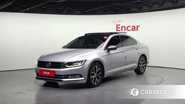 Volkswagen Passat GT (B8) 2018 Серебристо-серый из Кореи