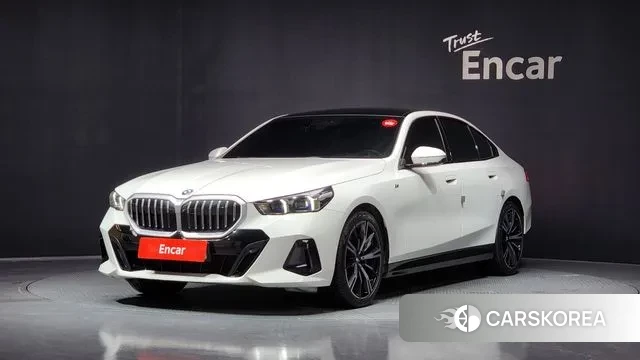 BMW 5 Series (G60) 2024 Белый из Кореи