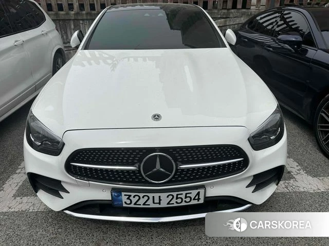 Mercedes-Benz E-Class W213 2021 Белый из Кореи