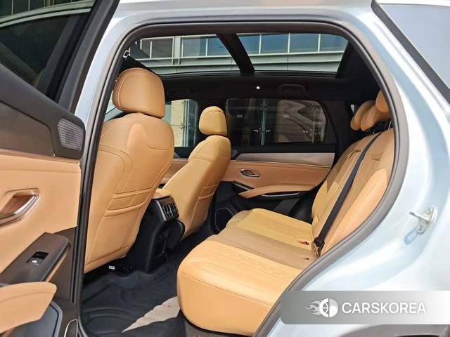 BYD Song L DM 2025 Серебристо-серый из Китая