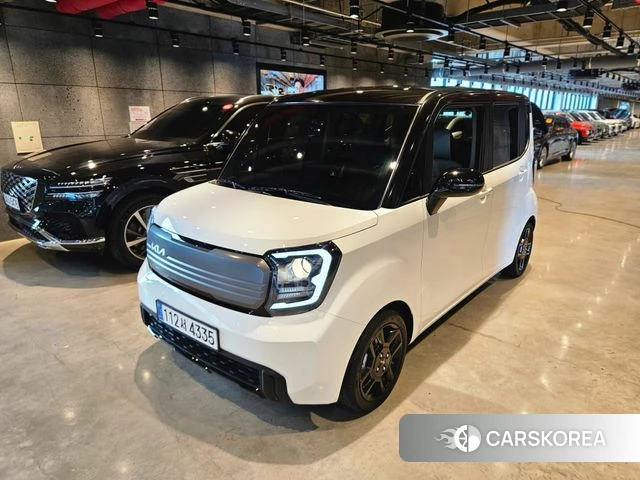 Kia The New Kia Ray 2024 Белый двухцветный из Кореи